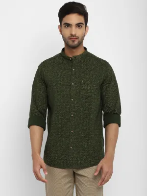 Turtle Men Olive Cotton Printed Slim Fit Shirts